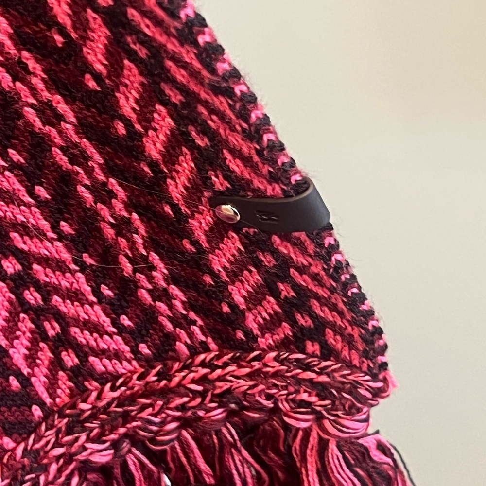 NWT Mackage Mona Woven Bright Pink Scarf - Picture 6 of 8
